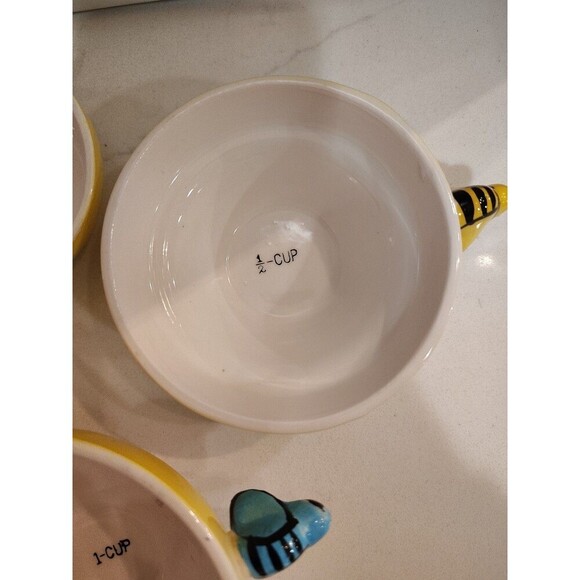 Vtg Ceramic Bees on Measuring Stacking Cups Kitchenware Menschik-Goldman Yellow - Picture 7 of 10